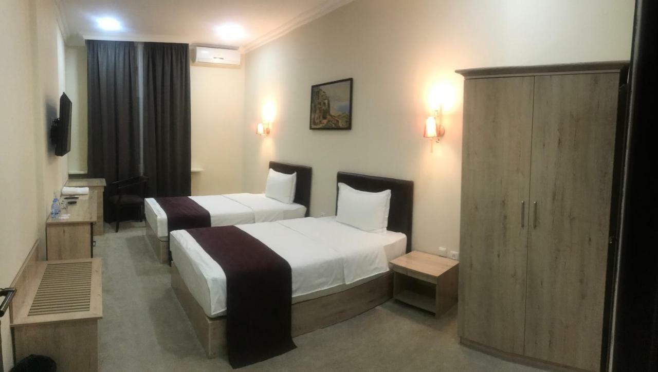 Karavan Street Hotel Tashkent Ngoại thất bức ảnh